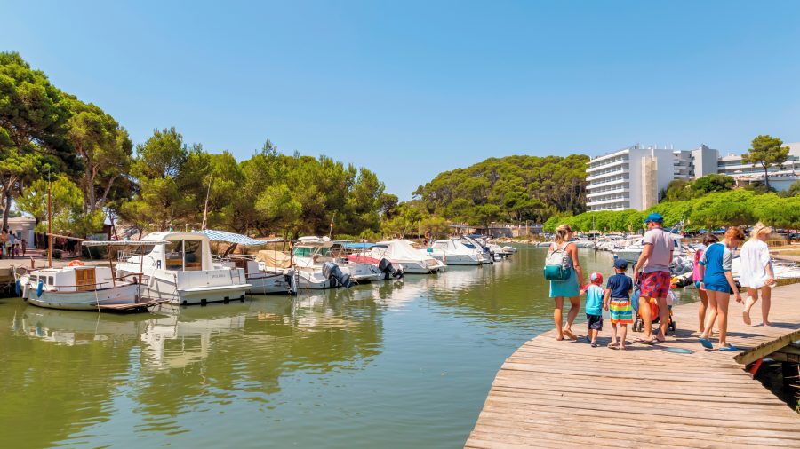 MAH Cala Galdana Marina 0819 02 RGB 136 DPI For Web