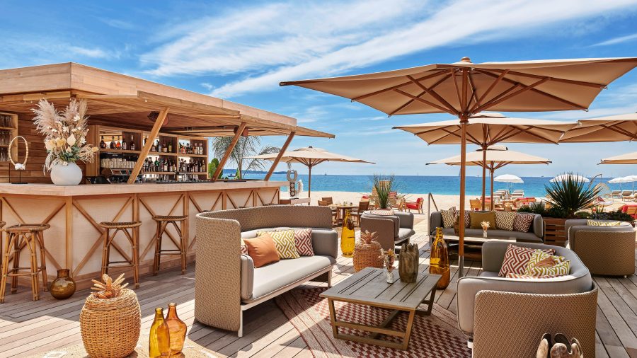 NCE 85348 Hotel Barriere Le Gray d Albion Cannes 0425 01