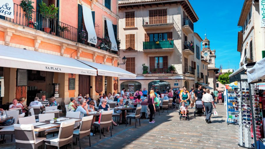 PMI Alcudia Old Town 0117 06 RGB 136 DPI For Web