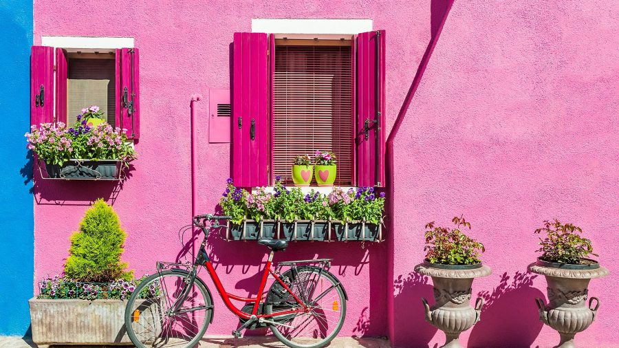 VCE Pink House Burano Island 537687004 getty Web