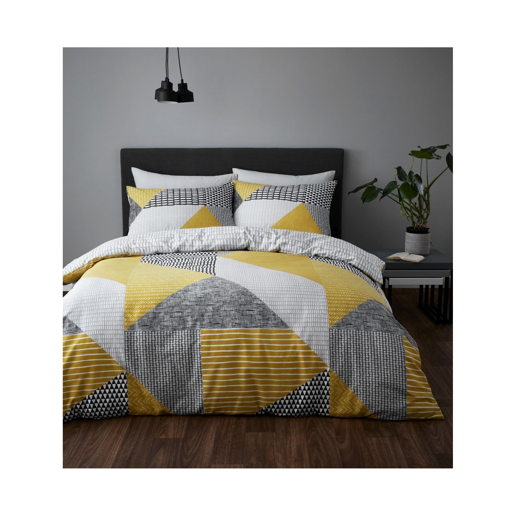 Catherine Lansfield Larsson Geo Quilt Set Ochre & Grey Double