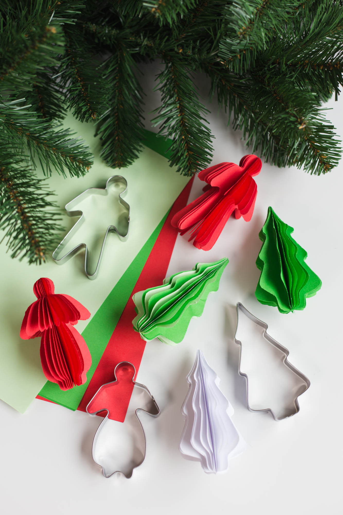Ornament av pepparkaksformar