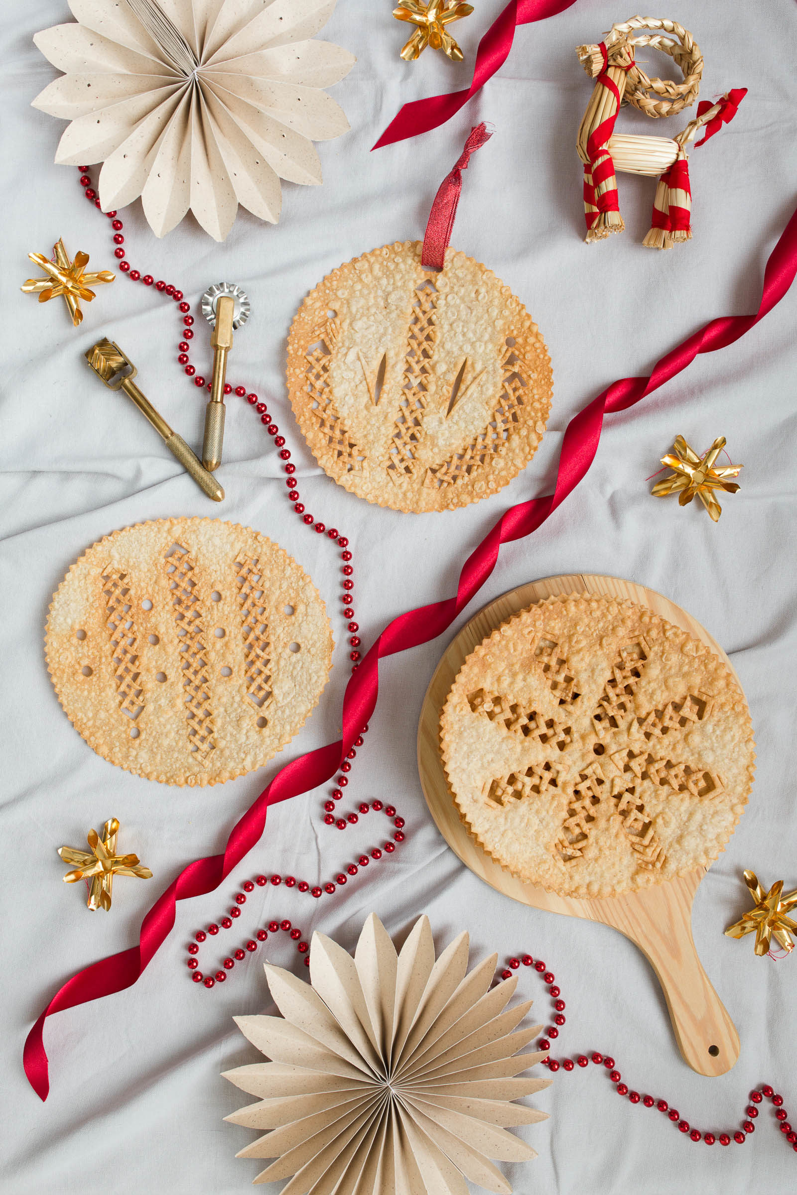 Icelandic Laufabrauð (leafbread) by Dnilva