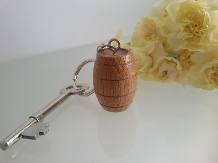Plain Oak Barrel Keyring