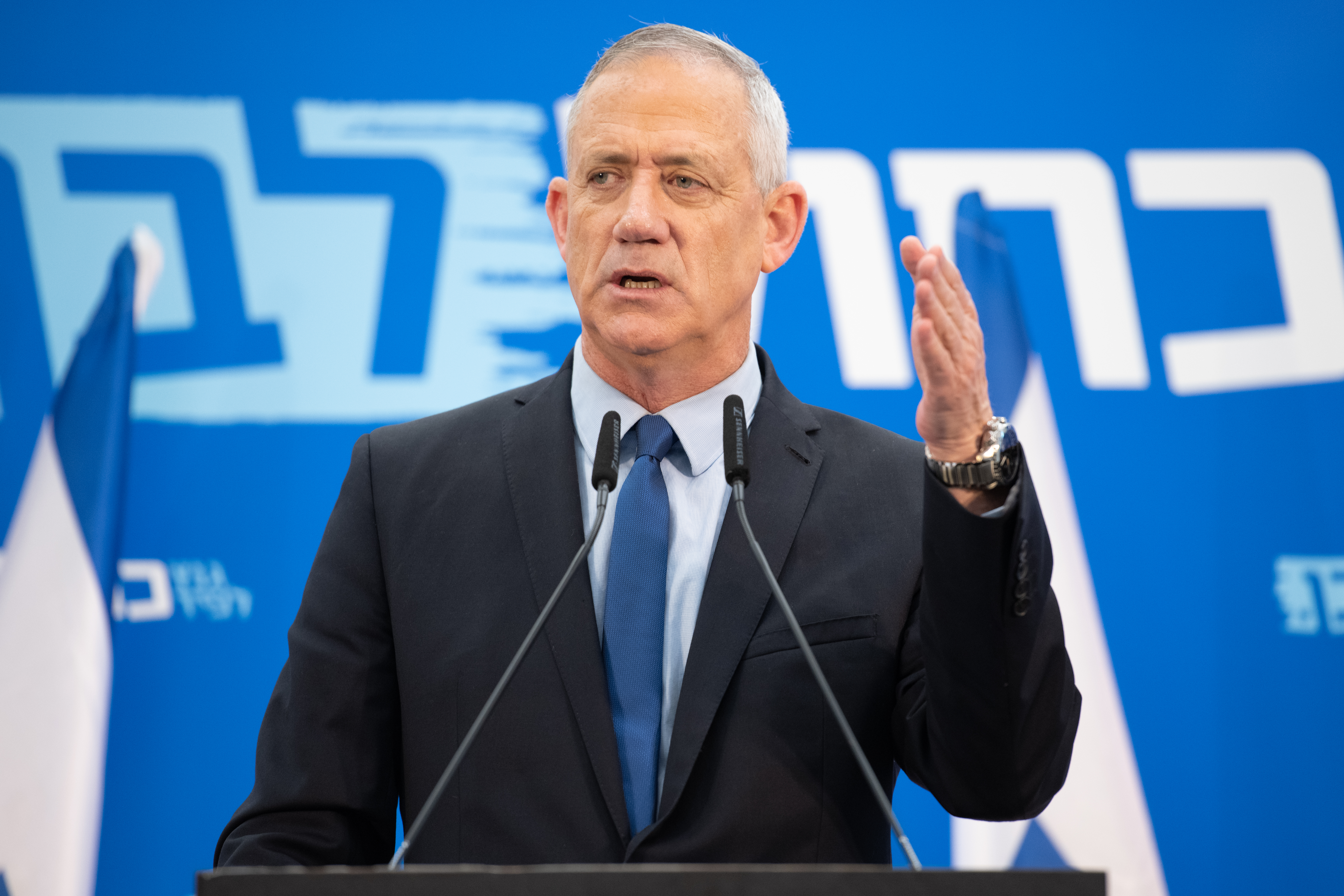 עובדים בשבילכם