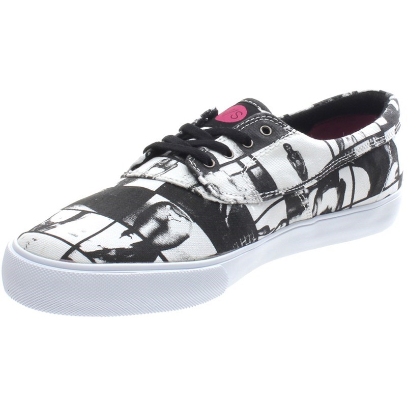 Camby Black/White Canvas Shoe Camby Black/White Canvas Shoe