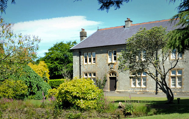 Grange Hotel front view