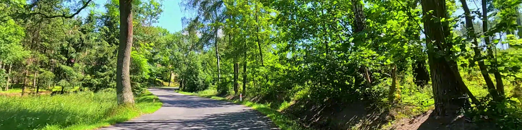 🟨⬛ Class 4 Cycling Routes in Central Bohemia