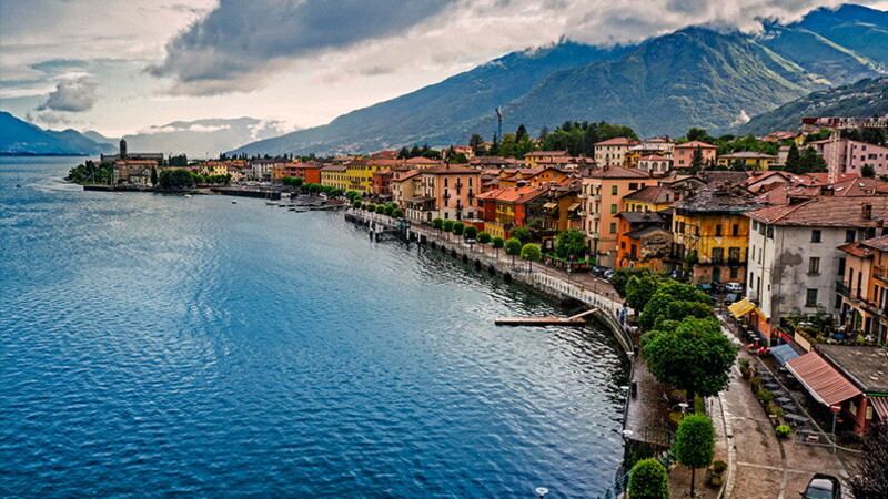 Covering all the locations of the Paris-Modena bicycle tour with Pirelli PZero Velo tyres 03