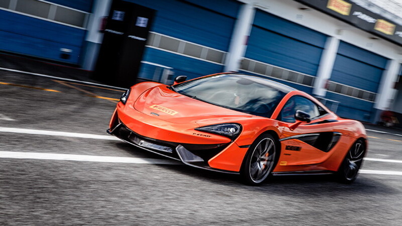 Pirelli hot laps highlight the 2018 F1 season 01