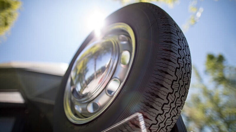 How Pirelli makes a classic collectible car tyre 01