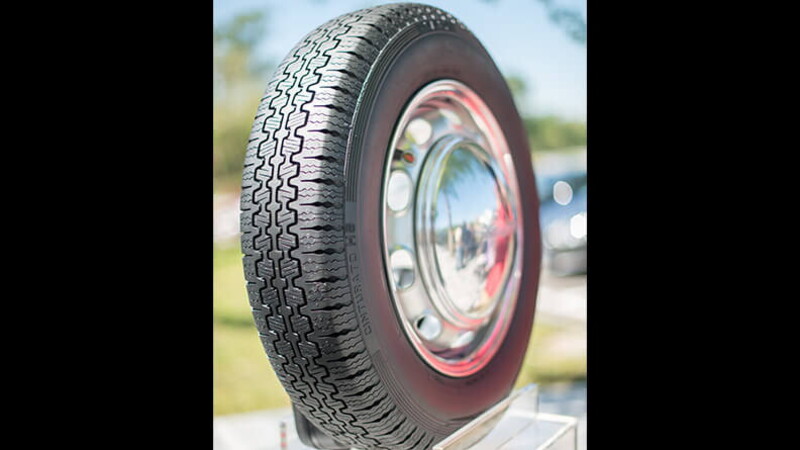 How Pirelli makes a classic collectible car tyre 02