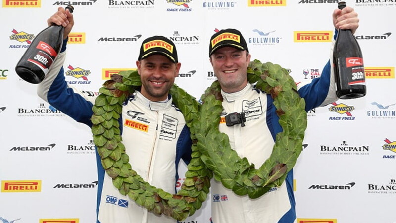 The great Scots on top in British GT 01