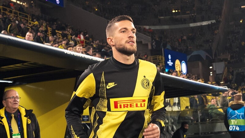 Cristiano Biraghi, from the pitch to the stadium 01