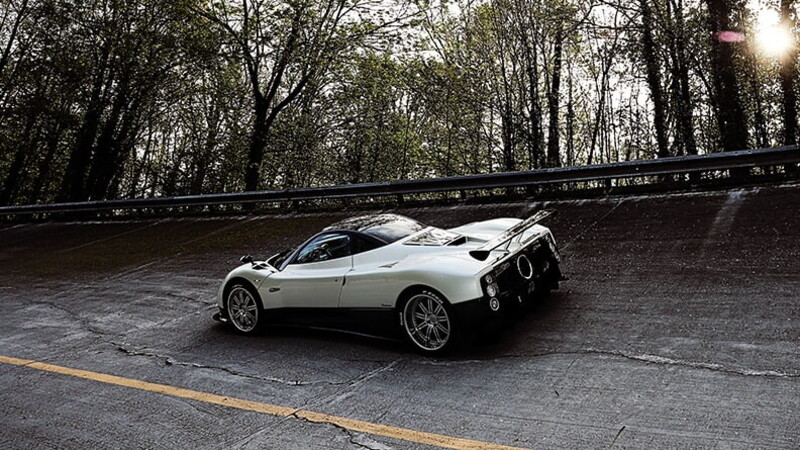 Hypercars: exclusive high speed 01