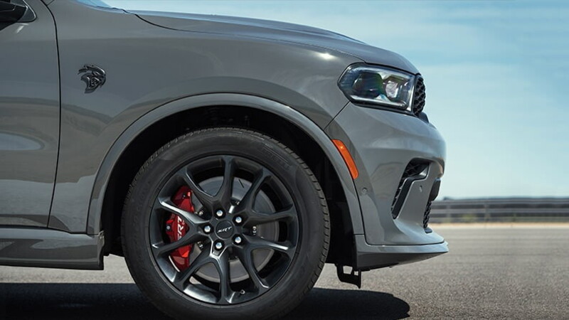 Pirelli and Dodge Durango SRT Hellcat: high performance tires for the most powerful SUV! 01
