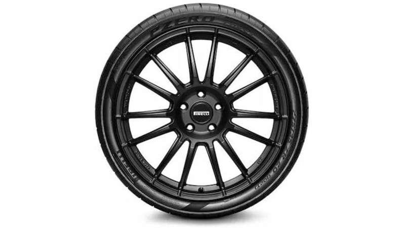 Porsche Cayenne Turbo GT: speed and power 01