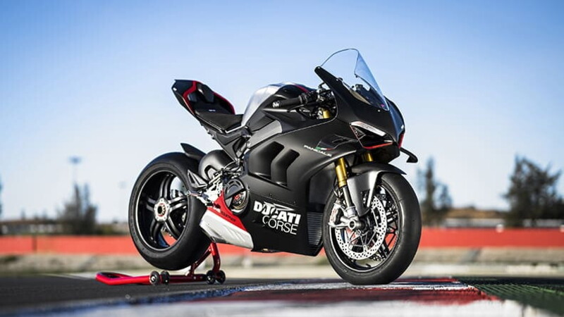 Panigale V4 SP2, Ducati's top-of-the-range bike runs with Diablo Supercorsa SP 01