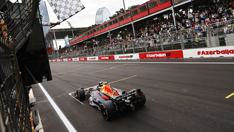 Postcards from… Baku 01