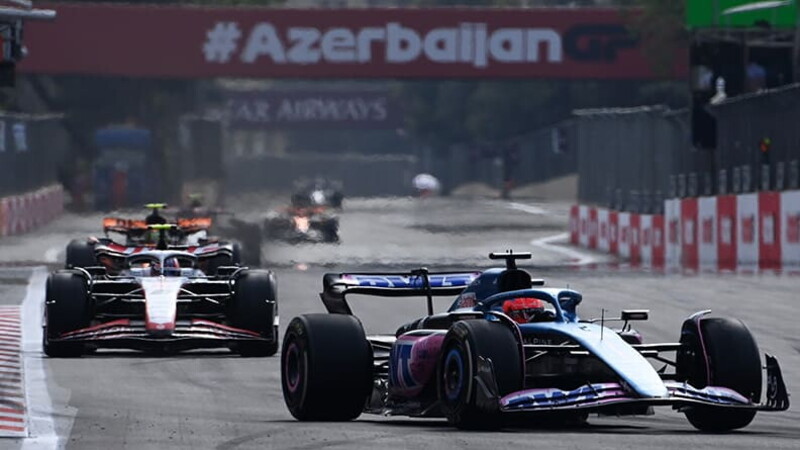 Postcards from… Baku 06