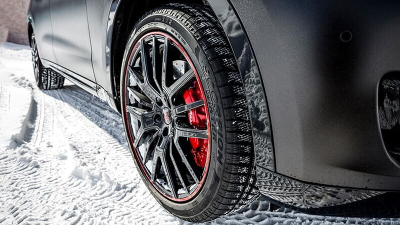 Al mal tiempo, buen neumático: Pirelli Winter 01