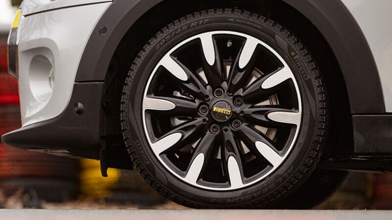 En Abril, neumáticos mil 05