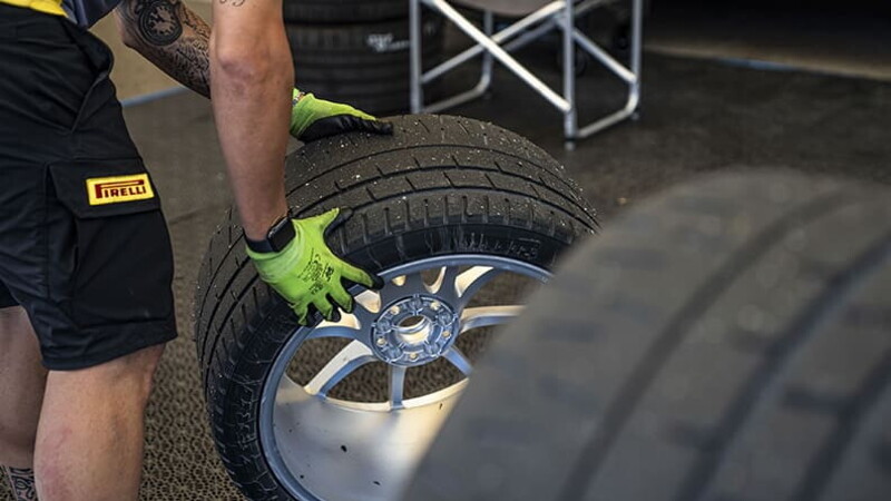 Trackdays : les règles de base pour s'amuser en toute sécurité 01