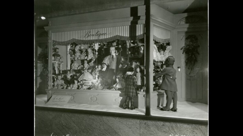 Il Natale nelle grandi firme della rivista Pirelli 04