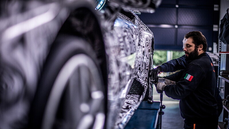 Pirelli segna con Lamborghini il nuovo record del Nürburgrind 03