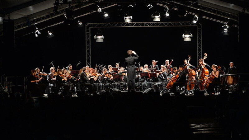 La fabbrica tra i ciliegi 01