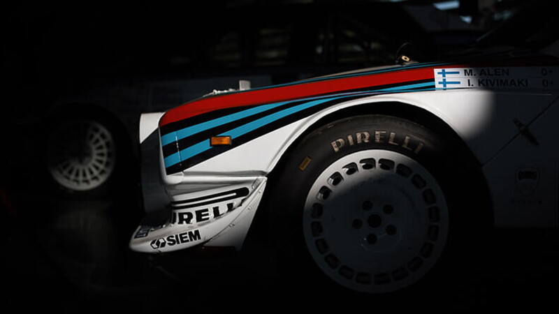 Rosso, azzurro, blu: i colori del motorsport 01