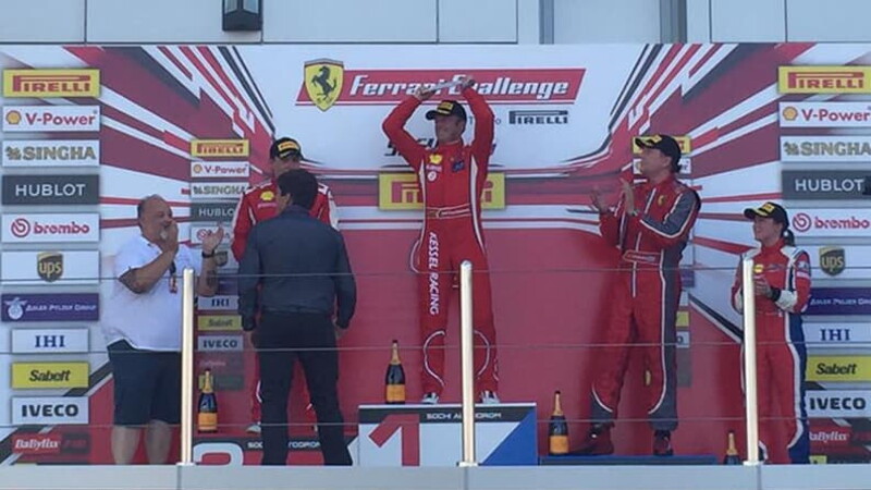 Il re cool del Ferrari Challenge 01