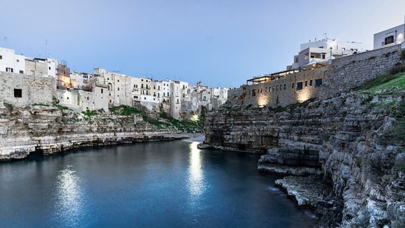 Il passo dell'umanità di Polignano a Mare