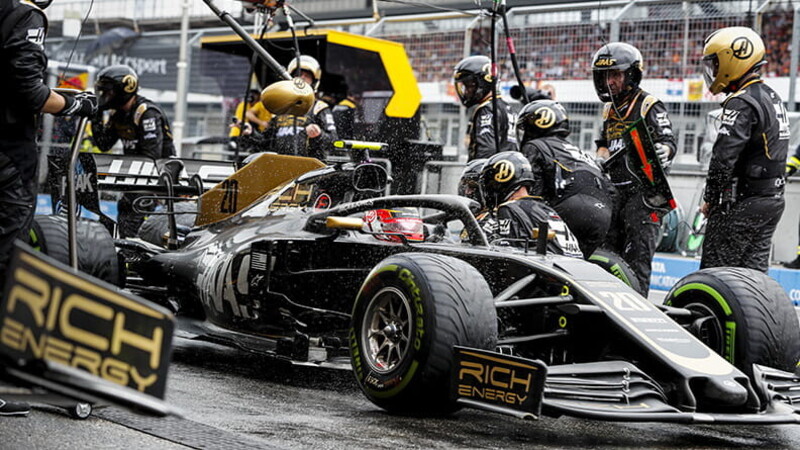 Il tempo in pirelli: velocità, precisione, musica e persone 01