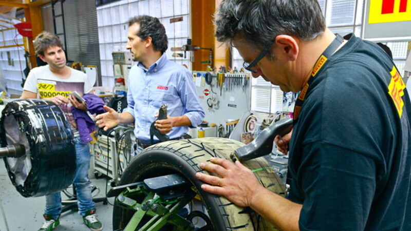 Il tempo in pirelli: velocità, precisione, musica e persone 02