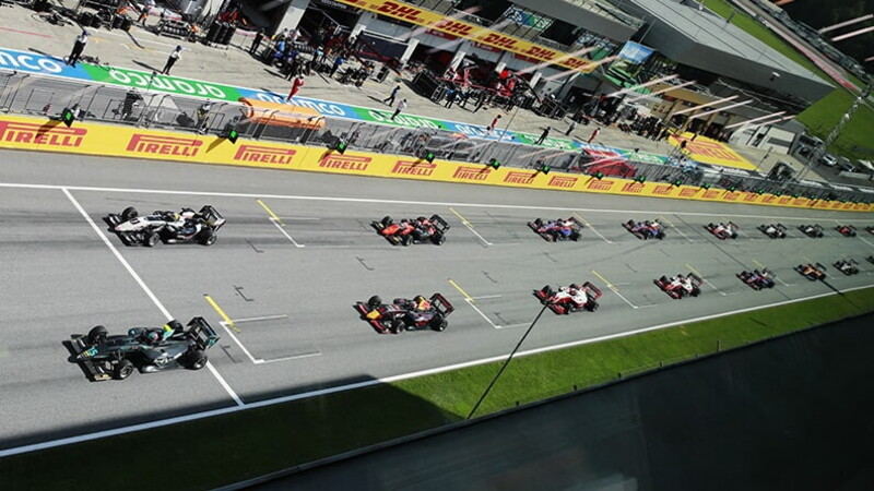 F1, Silverstone, un due che diventa uno 02