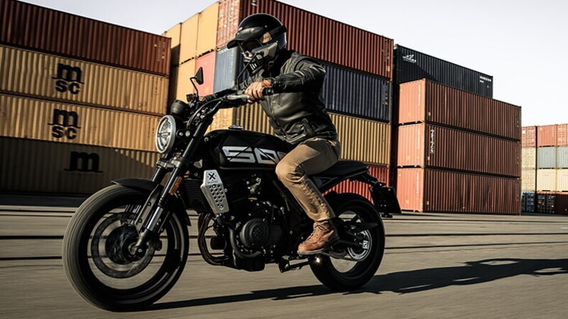 Brixton Crossfire 500, il modern classic va controcorrente 01