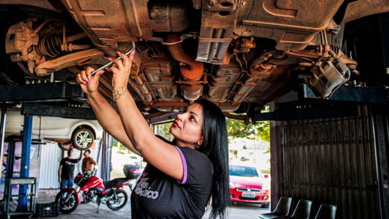 Lugar de mulher também é na oficina 01
