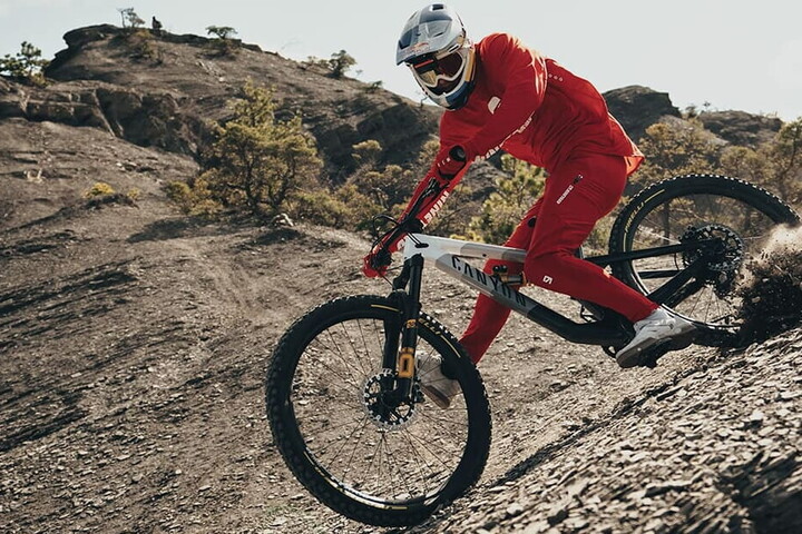 “Onde os outros veem paredes, eu vejo saltos”