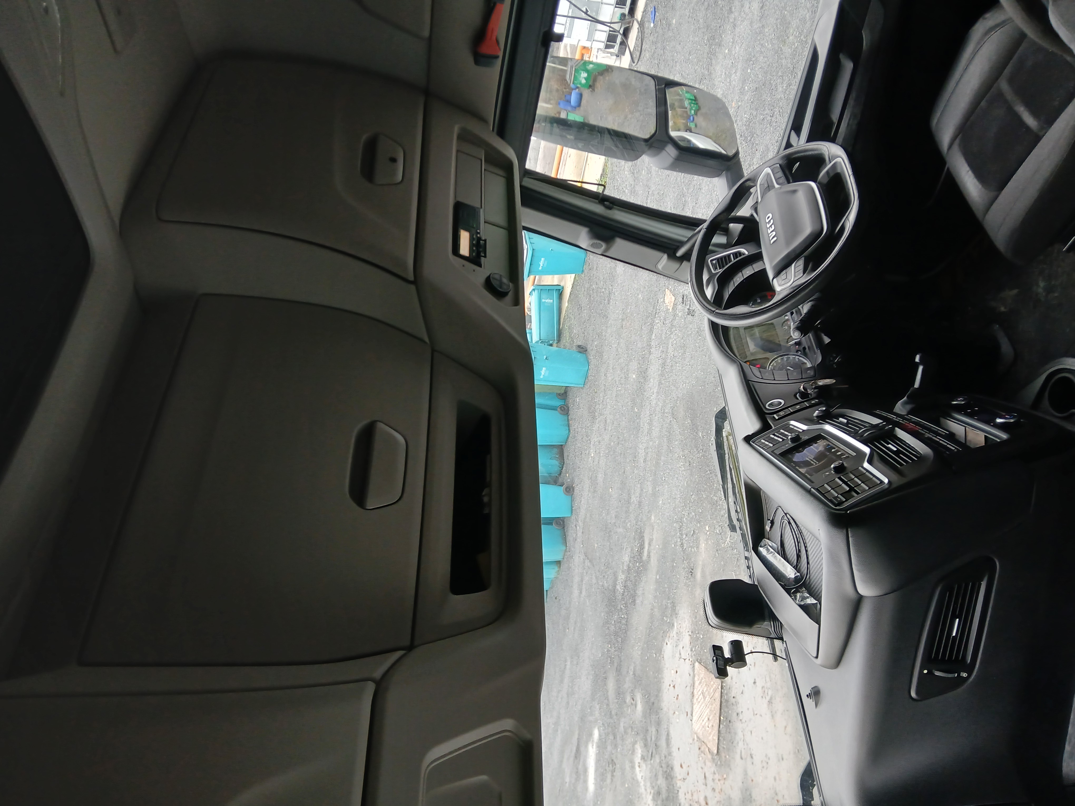 2021 Iveco S-Way Tractor unit (CNG) img