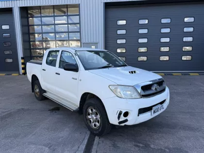 2010 (10) TOYOTA HI-LUX DIESEL PICK UP 2.5 HL2 4X4 D-4D DCB Manual img