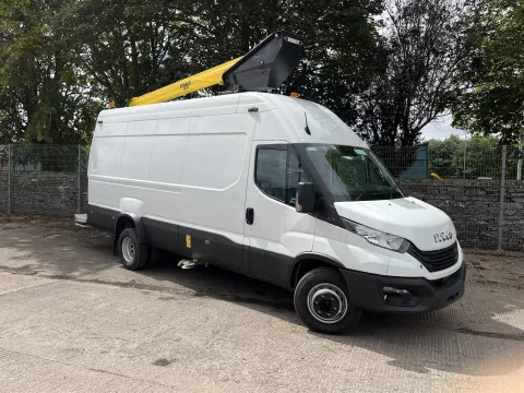 Iveco Daily 70C18 3.0ltr High-Roof Business Van   Versalift VTM 170F Access Platform *new* img