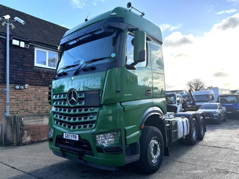 2017 Mercedes Arocs 3363 6x4 Tractor Unit img
