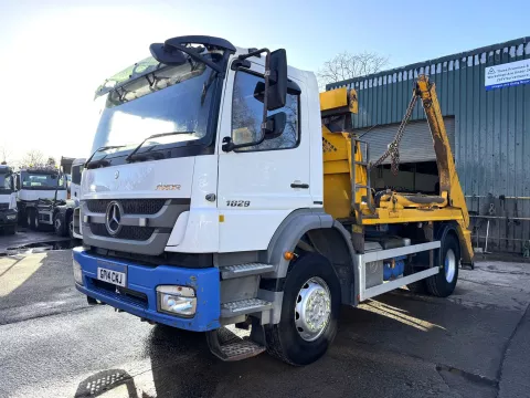 2014 Mercedes Axor 1829 Skip Loader img