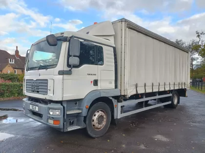 2009 (58) MAN TG-M 18.240 4X2 18 TONNE CURTAINSIDER img
