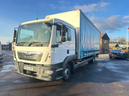2020 (20) MAN TGL 12.220 SLEEPER CAB  CURTAINSIDER img