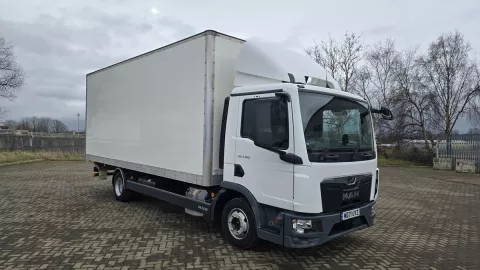 2022 MAN TGL 7.160 7.5t Box Truck with Tail Lift For Sale img