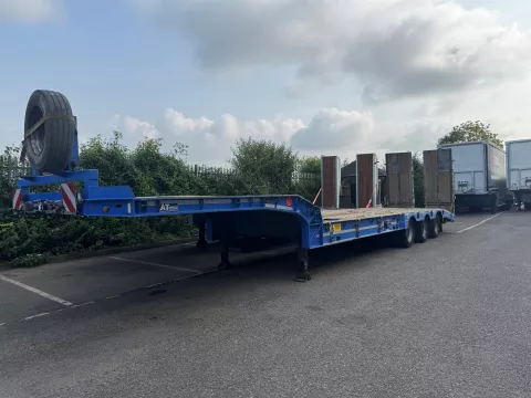 Used 2019 Andover SFCL48 img