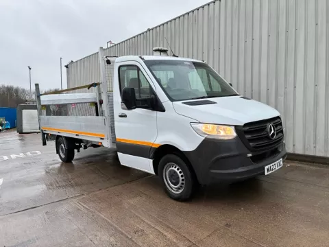 2023 Mercedes Sprinter 315 Dropside img