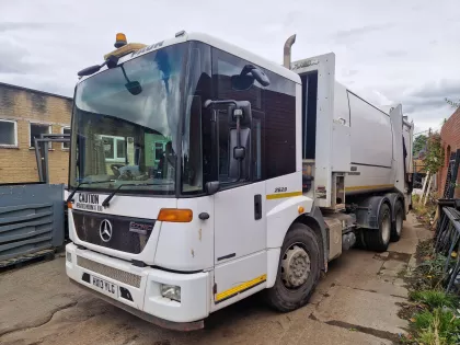 2013 MERCEDES ECOINC 6X4 REFUSE TRUCK - FOR SALE img